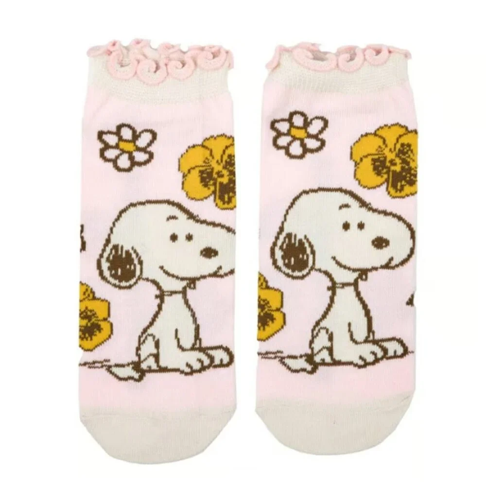 Peanuts Snoopy 2 Pair Adult Ruffled Ankle Sock Set